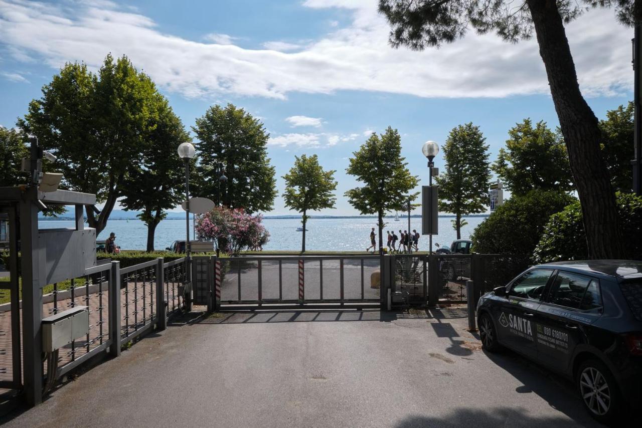 Appartamento Floriana Desenzano del Garda Exterior foto
